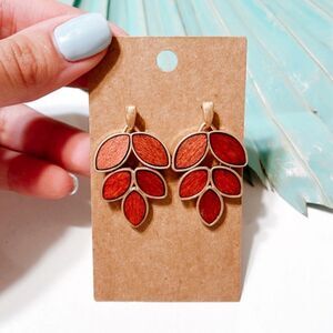 Brown leaf drop earrings S96